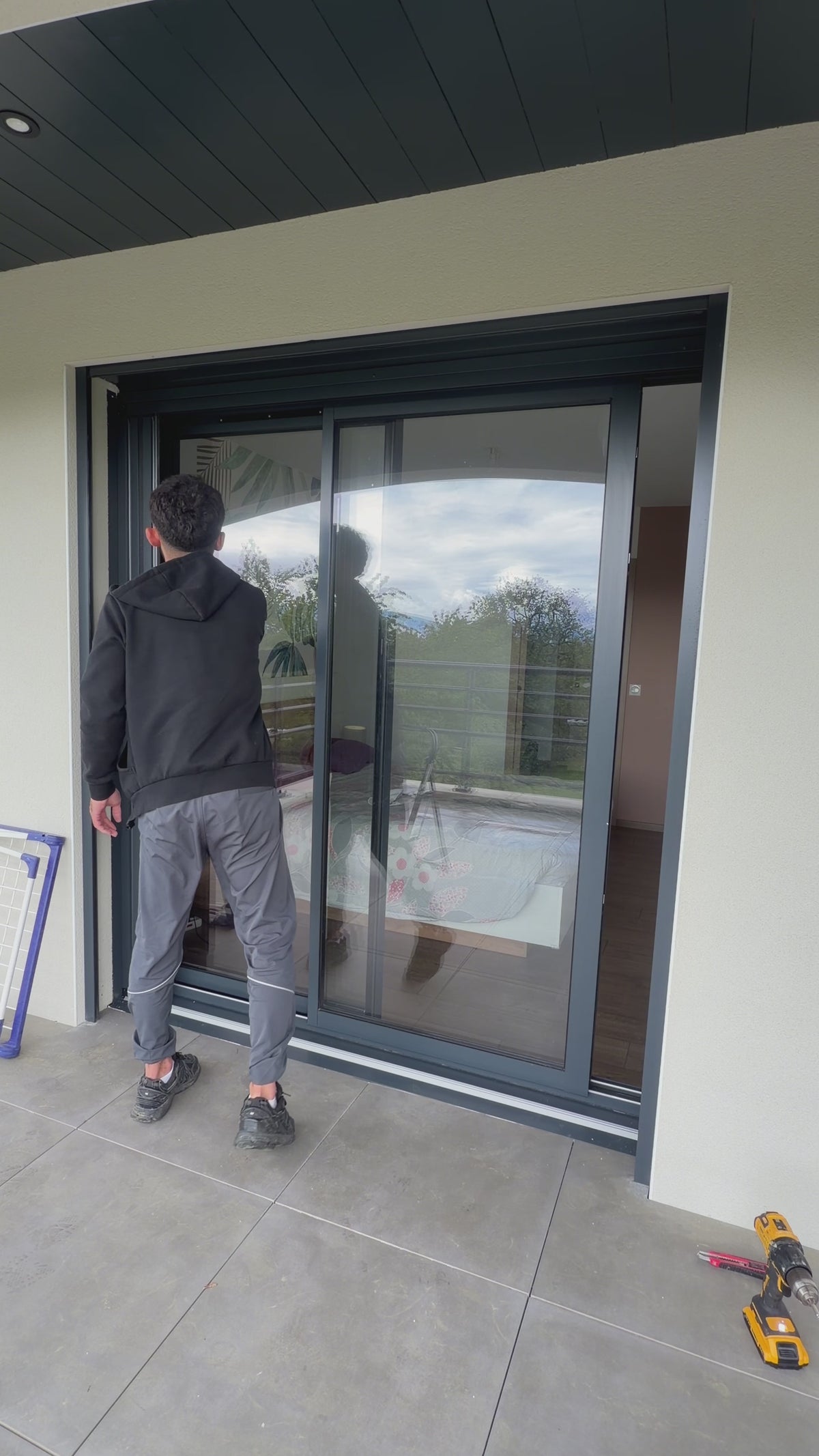 Moustiquaire Plissée à Déplacement Libre – Sur-Mesure